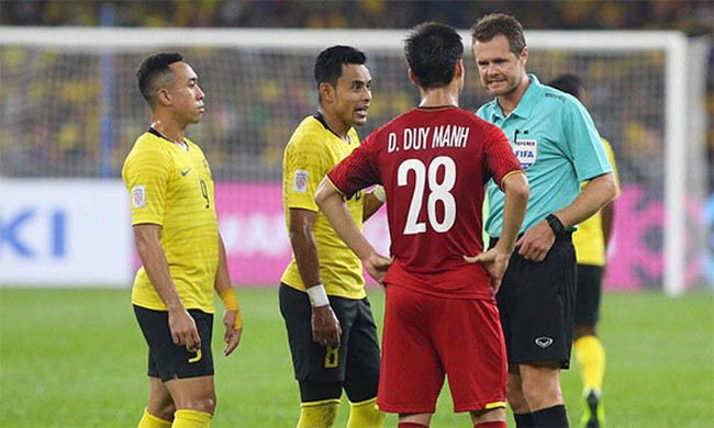 Cầu thủ Duy Mạnh đã lên tiếng giữa tâm bão bị cổ động viên Malaysia tấn công bằng bàn phím trên tài khoản MXH - Ảnh 3.