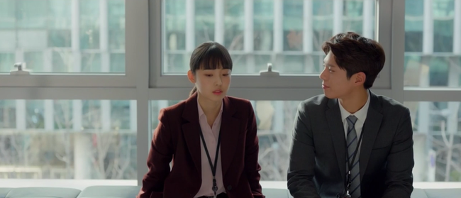 Điểm mặt những nhân vật gây khó dễ cho chuyện tình của phi công trẻ và Song Hye Kyo - Ảnh 23. Điểm mặt những nhân vật gây khó dễ cho chuyện tình của phi công trẻ và Song Hye Kyo - Ảnh 23.