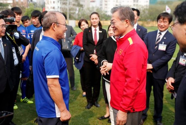 Vinh quang đầy chông gai của Park Hang-seo: Từ HLV đội bóng hạng 3 mờ nhạt đến niềm tự hào của cả Hàn Quốc - Ảnh 12.