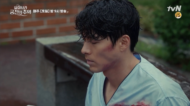 Sau khi rơi từ 1 tòa nhà, Hyun Bin tiếp tục bị truy sát  - Ảnh 8.