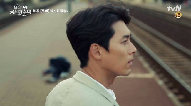 Sau khi rơi từ 1 tòa nhà, Hyun Bin tiếp tục bị truy sát - Ảnh 11. Sau khi rơi từ 1 tòa nhà, Hyun Bin tiếp tục bị truy sát - Ảnh 11.