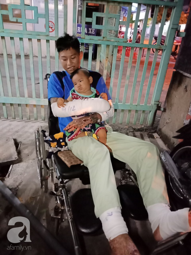 Vợ mất sau khi sinh, người chồng bị hoại tử tay chân nguy kịch được hỗ trợ 130 triệu đồng, sắp về gặp mặt con - Ảnh 4. Vợ mất sau khi sinh, người chồng bị hoại tử tay chân nguy kịch được hỗ trợ 130 triệu đồng, sắp về gặp mặt con - Ảnh 4.