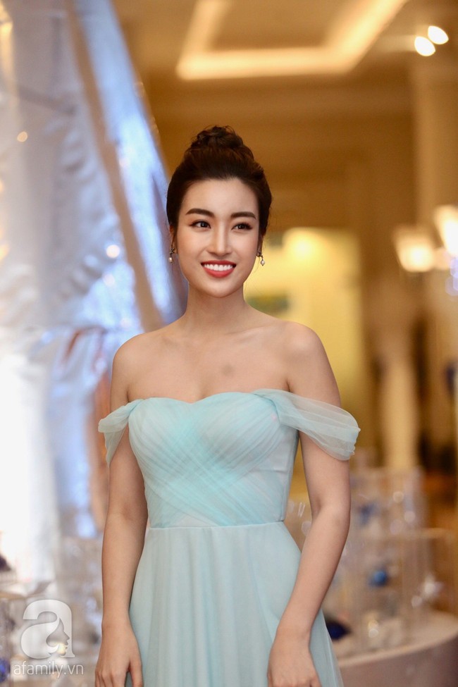 Đỗ Mỹ Linh, Ngọc Hân, ca sĩ Thu Phương... lộng lẫy đi dự tiệc cưới Á hậu Thanh Tú - Ảnh 7. Đỗ Mỹ Linh, Ngọc Hân, ca sĩ Thu Phương... lộng lẫy đi dự tiệc cưới Á hậu Thanh Tú - Ảnh 7.