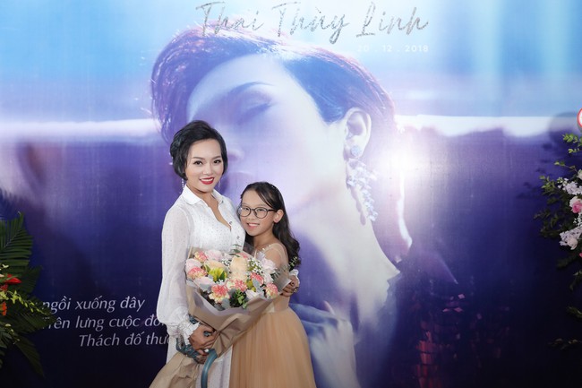 Th&aacute;i Th&ugrave;y Linh g&acirc;y sốc với h&igrave;nh ảnh mới v&agrave; thừa nhận đ&atilde; bước sang trang mới của cuộc đời - Ảnh 10.