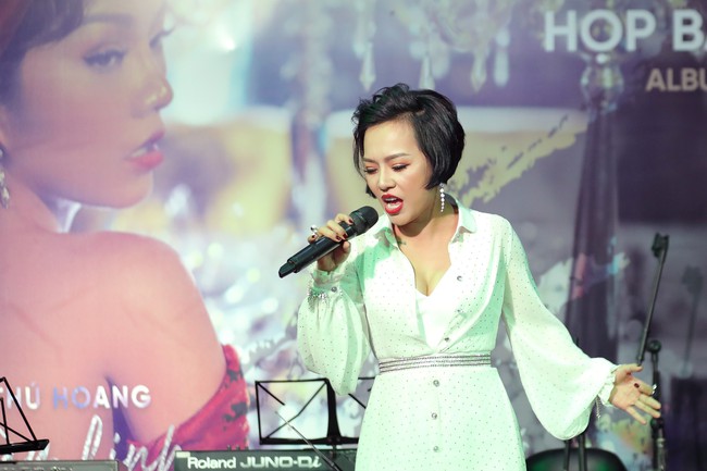 Th&aacute;i Th&ugrave;y Linh g&acirc;y sốc với h&igrave;nh ảnh mới v&agrave; thừa nhận đ&atilde; bước sang trang mới của cuộc đời - Ảnh 13.