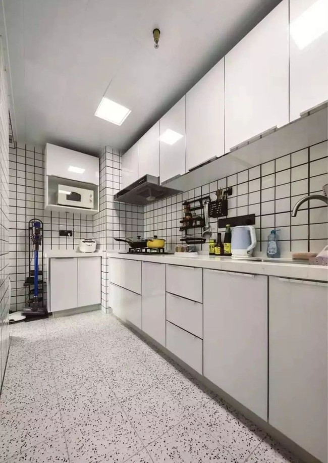 Căn hộ 79m2 đẹp sang chảnh và duyên dáng đến từng góc nhỏ của nữ thiết kế trẻ độc thân xinh đẹp - Ảnh 17. Căn hộ 79m2 đẹp sang chảnh và duyên dáng đến từng góc nhỏ của nữ thiết kế trẻ độc thân xinh đẹp - Ảnh 17.