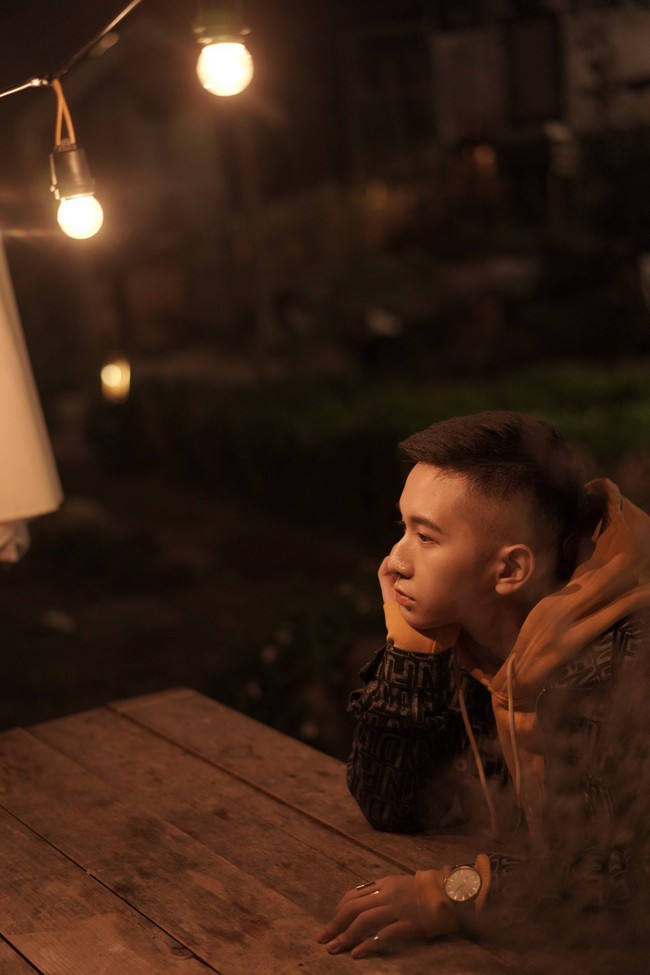 Nối gót sư phụ Noo Phước Thịnh, Đỗ Hoàng Dương tung bản ballad buồn lụi tim - Ảnh 6. Nối gót sư phụ Noo Phước Thịnh, Đỗ Hoàng Dương tung bản ballad buồn lụi tim - Ảnh 6.
