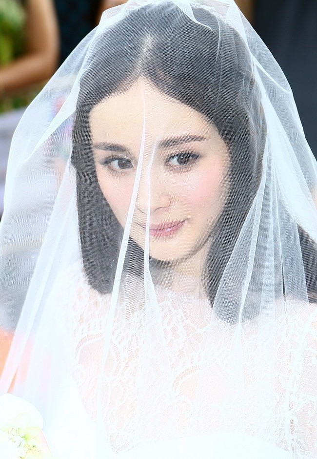 Vừa tuyên bố ly hôn, chùm ảnh Lưu Khải Uy - Dương Mịch bật khóc trong đám cưới bất ngờ gây bão  - Ảnh 7.