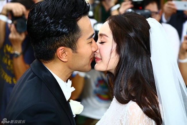Vừa tuyên bố ly hôn, chùm ảnh Lưu Khải Uy - Dương Mịch bật khóc trong đám cưới bất ngờ gây bão  - Ảnh 14.