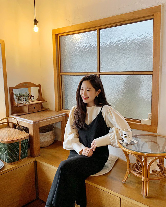 Đi chơi Giáng sinh là phải thật xinh tươi, rạng rỡ và 15 set đồ sau sẽ cho bạn vẻ ngoài hoàn hảo như vậy - Ảnh 9. Đi chơi Giáng sinh là phải thật xinh tươi, rạng rỡ và 15 set đồ sau sẽ cho bạn vẻ ngoài hoàn hảo như vậy - Ảnh 9.