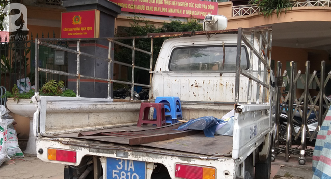 Vụ nh&acirc;n vi&ecirc;n TMV bị đ&aacute;nh ngất tr&ecirc;n vỉa h&egrave; ở H&agrave; Nội: Hai c&ocirc; g&aacute;i chờ sẵn lao v&agrave;o đ&aacute;nh tới tấp - Ảnh 2.