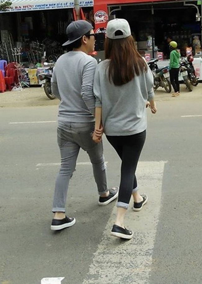 Trường Giang - Nhã Phương khoe ảnh chúc mừng Giáng sinh, cư dân mạng phát hiện bí mật thú vị này - Ảnh 4.