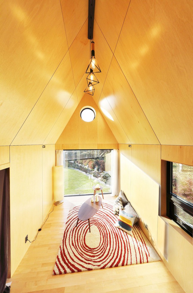 Thiết kế nhà nhỏ 20m² ấn tượng với phòng ngủ trên gác xép vừa đáng yêu vừa siêu tiết kiệm - Ảnh 3.