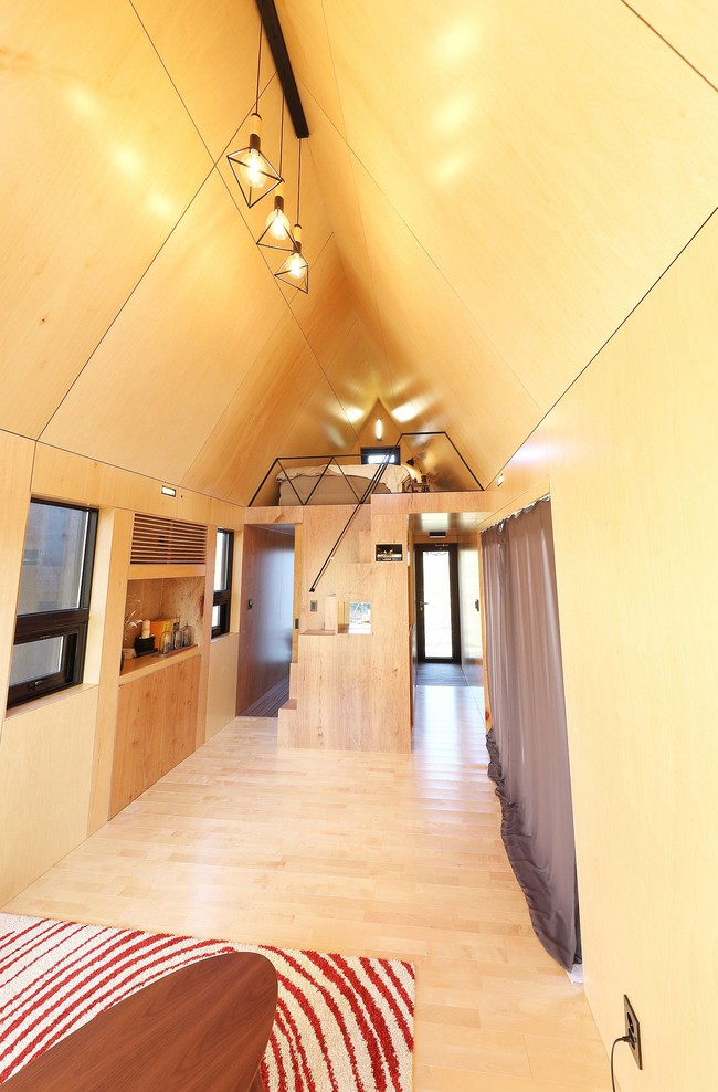 Thiết kế nhà nhỏ 20m² ấn tượng với phòng ngủ trên gác xép vừa đáng yêu vừa siêu tiết kiệm - Ảnh 6.