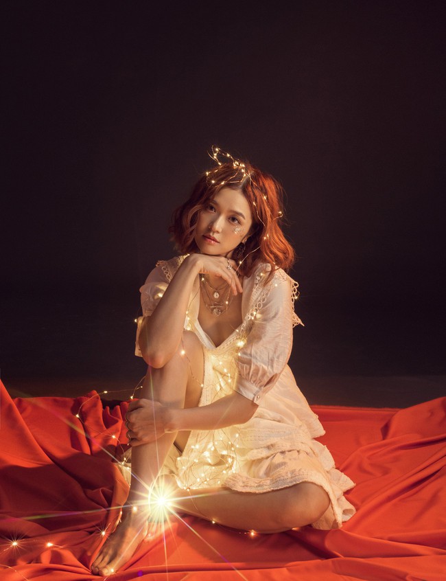 Suni Hạ Linh tung MV đầy l&atilde;ng mạn c&ugrave;ng hot boy Youtube  - Ảnh 3.