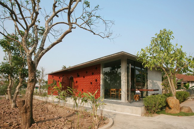 Ngôi nhà vườn ở Nam Định ngập tràn ký ức tuổi thơ do con trai xây báo hiếu mẹ - Ảnh 2.