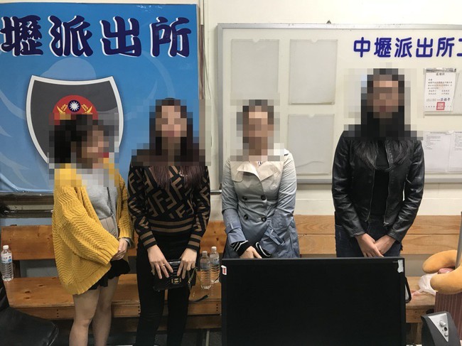Đài Loan bắt giữ thêm 3 người, tạm dừng cấp visa điện tử cho du khách Việt Nam - Ảnh 1.