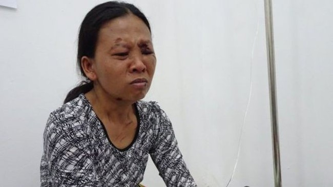 Người mẹ Indonesia đau đớn kể lại khoảnh khắc vụt mất con gái trong sóng thần: Tôi nắm cổ áo của con nhưng bị rách toạc - Ảnh 2.