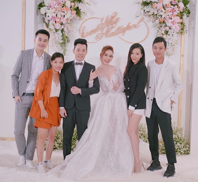 Đây là những nàng hotgirl Việt đã trở thành vợ người ta trong năm 2018 - Ảnh 8.