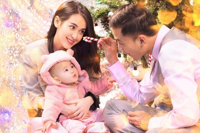 Tú Vi - Văn Anh lần đầu khoe tiểu công chúa 8 tháng tuổi xinh như búp bê - Ảnh 1. Tú Vi - Văn Anh lần đầu khoe tiểu công chúa 8 tháng tuổi xinh như búp bê - Ảnh 1.