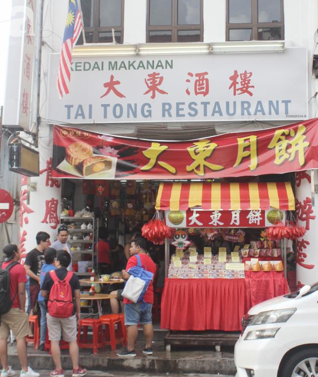 Phải tự tìm chỗ ngồi cũng chẳng có điều hòa, nhưng quán dimsum này luôn nằm trong danh sách phải nếm ở Penang - Ảnh 1.