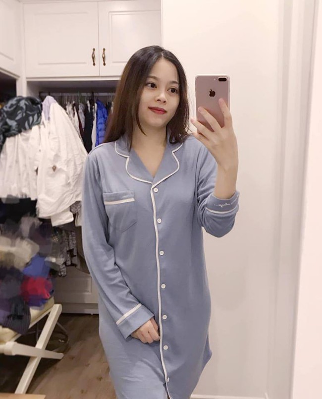 Ngày đầu nghỉ lễ của hội hot mom: Huyền Baby đẹp lộng lẫy không tì vết, Ngọc Mon khoe hạnh phúc mùa đông - Ảnh 8.