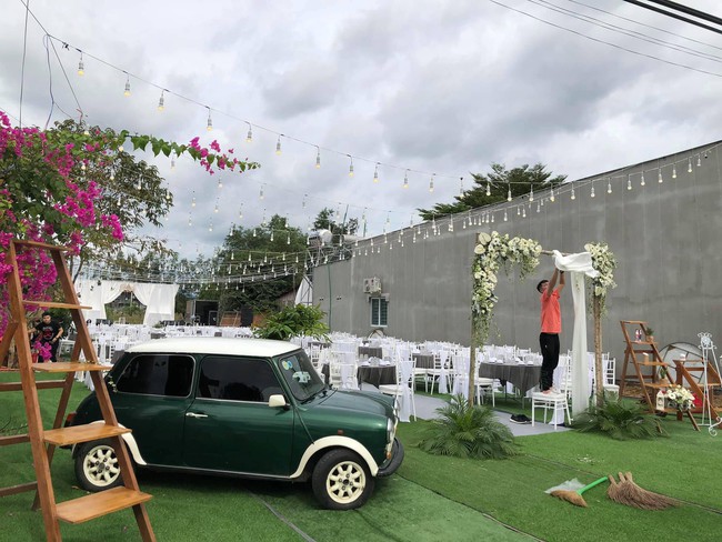 Những hình ảnh đầu tiên trong đám cưới Tiến Đạt ở quê nhà - Ảnh 2. Những hình ảnh đầu tiên trong đám cưới Tiến Đạt ở quê nhà - Ảnh 2.