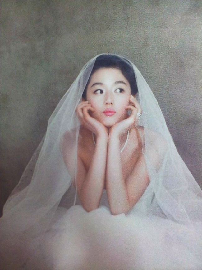 Ảnh cưới của mợ chảnh Jeon Ji Hyun gây sốt sau 6 năm: Huyền thoại nhan sắc đỉnh nhất Kbiz là đây! - Ảnh 13.
