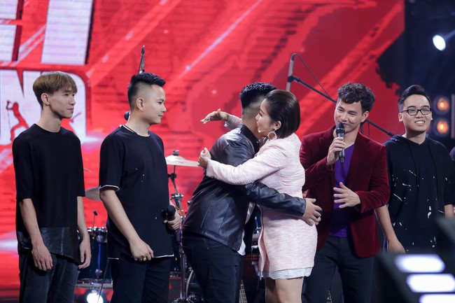 Mỹ Linh tuyên bố đoạn tuyệt tình cảm với Phương Uyên trong tập đầu Ban nhạc Việt mùa 2 - Ảnh 3.