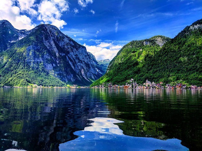 7000-year-old houses stand out among the beautiful scenery - Photo 6.