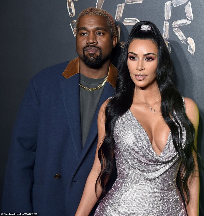 Kim Kardashian hút triệu like với ảnh gần như nude khoe lấp ló vòng 1 - Ảnh 2.