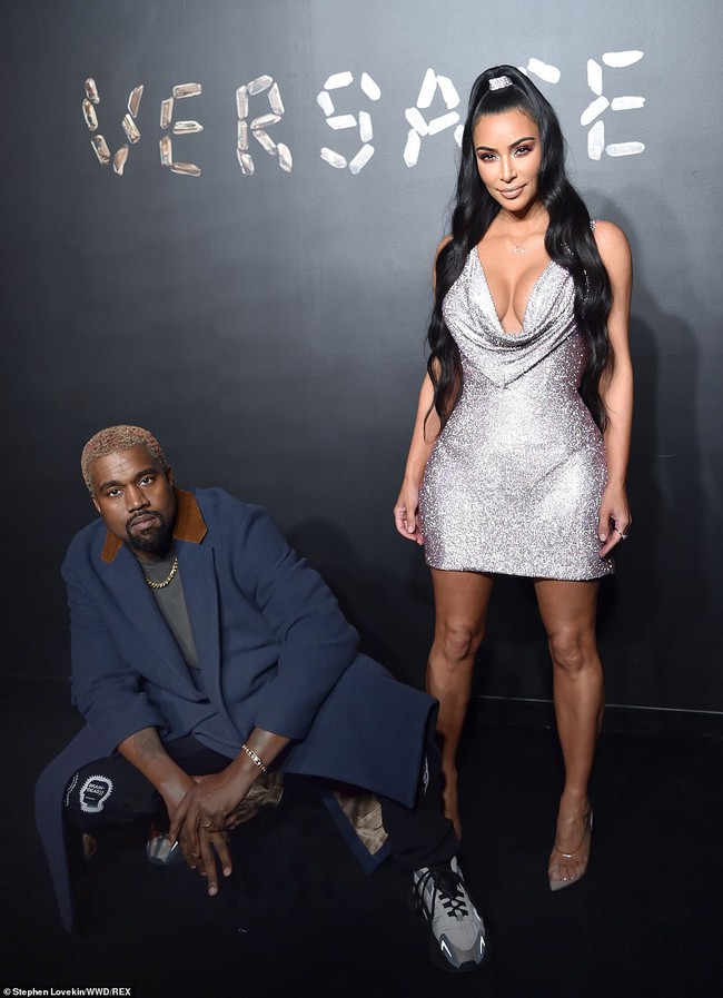 Kim Kardashian hút triệu like với ảnh gần như nude khoe lấp ló vòng 1 - Ảnh 3.