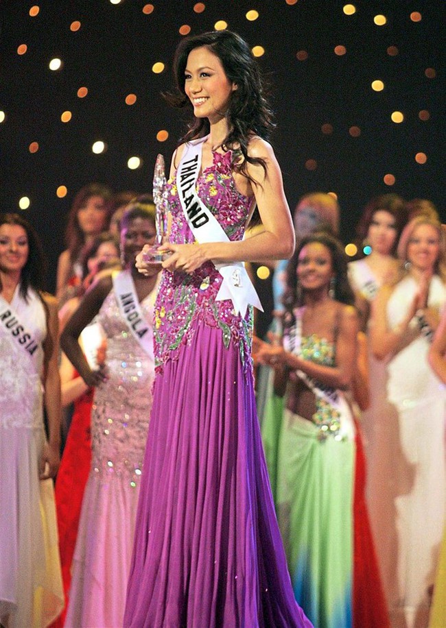 Nữ cơ trưởng xinh đẹp nhất Thái Lan: Thi Hoa hậu Hoàn vũ  để kiếm tiền đóng học, bỏ hào quang vì giấc mơ - Ảnh 7.