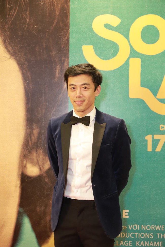 Vắng Hồ Ngọc Hà, Kim Lý lẻ bóng trên thảm đỏ ra mắt phim cải lương Song Lang - Ảnh 2. Vắng Hồ Ngọc Hà, Kim Lý lẻ bóng trên thảm đỏ ra mắt phim cải lương Song Lang - Ảnh 2.