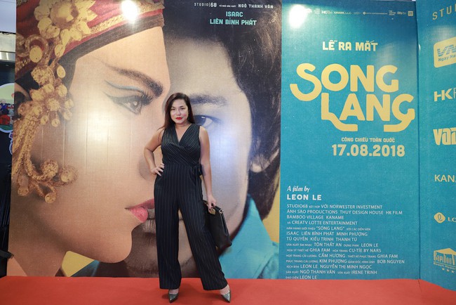 Vắng Hồ Ngọc Hà, Kim Lý lẻ bóng trên thảm đỏ ra mắt phim cải lương Song Lang - Ảnh 15.