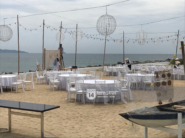 HOT: Loạt ảnh hiếm hoi về bãi biển nơi diễn ra lễ đính hôn của Trường Giang và Nhã Phương - Ảnh 3.