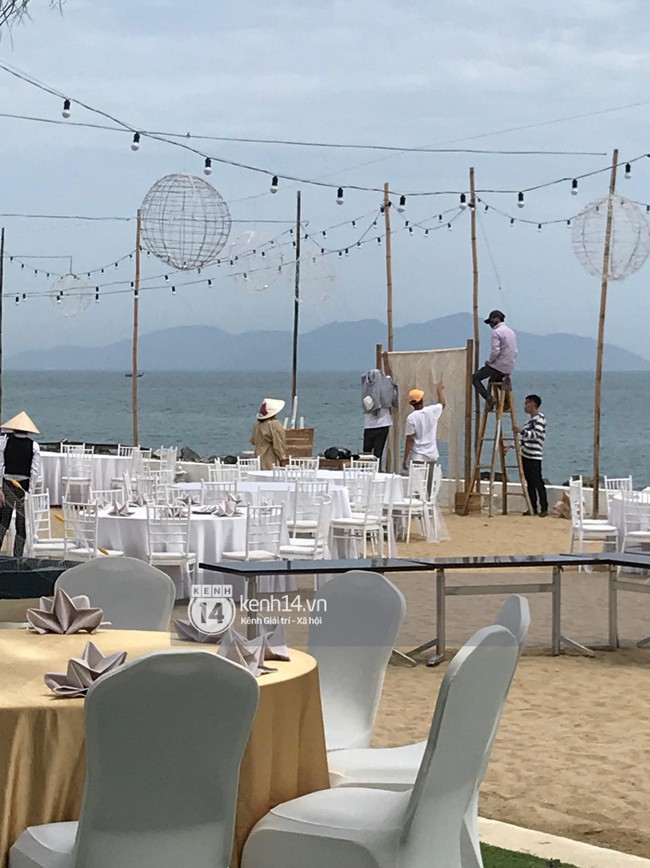 HOT: Loạt ảnh hiếm hoi về bãi biển nơi diễn ra lễ đính hôn của Trường Giang và Nhã Phương - Ảnh 4. HOT: Loạt ảnh hiếm hoi về bãi biển nơi diễn ra lễ đính hôn của Trường Giang và Nhã Phương - Ảnh 4.