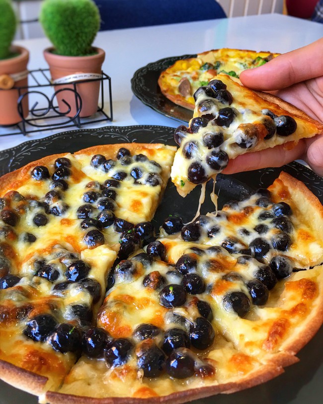 Đã quá quen với pizza nhưng bạn đã từng nghe đến những phiên bản pizza độc lạ này chưa? - Ảnh 1. Đã quá quen với pizza nhưng bạn đã từng nghe đến những phiên bản pizza độc lạ này chưa? - Ảnh 1.