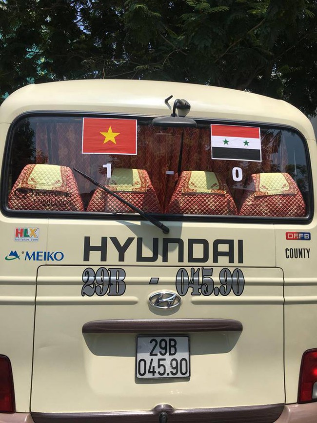 Dàn trai đẹp U23 Việt Nam đánh bại U23 Syria, hội chị em chuẩn bị đi đánh ghen cũng tạm phanh để ăn mừng - Ảnh 14.