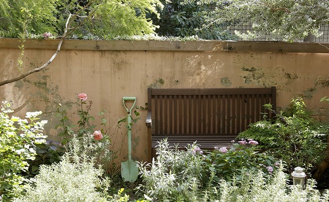 Cô gái trẻ tự tay cải tạo không gian cũ kỹ thành ngôi nhà vườn đẹp lãng mạn với cây xanh - Ảnh 17.