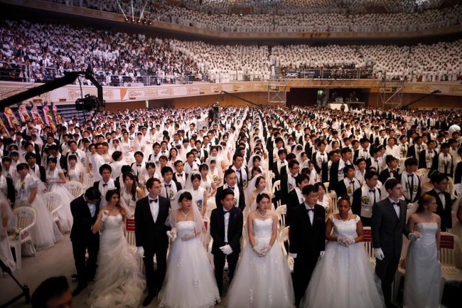 Yêu là phải cưới: 4,000 cặp cô dâu chú rể tham gia hôn lễ tập thể tại Hàn Quốc, nhiều đôi chỉ vừa mới quen cũng đòi cưới luôn - Ảnh 8.