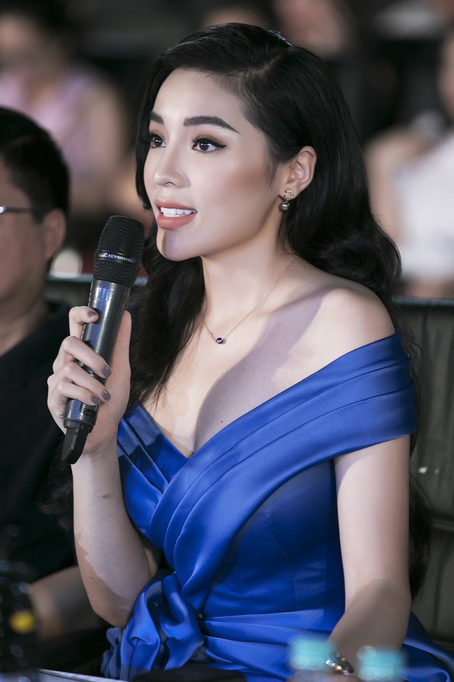 Ai bảo là kèn cựa nhau, Kỳ Duyên còn chụp ảnh Huyền My rồi khen xinh trên mạng xã hội đây này! - Ảnh 1. Ai bảo là kèn cựa nhau, Kỳ Duyên còn chụp ảnh Huyền My rồi khen xinh trên mạng xã hội đây này! - Ảnh 1.