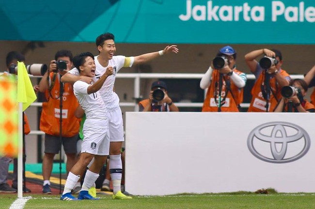 Đánh bại Olympic Việt Nam, Hàn Quốc vào chung kết Asiad 18 - Ảnh 14. Đánh bại Olympic Việt Nam, Hàn Quốc vào chung kết Asiad 18 - Ảnh 14.