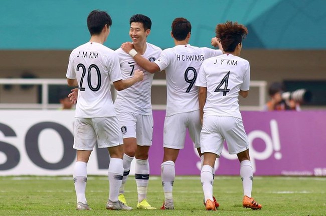 Đánh bại Olympic Việt Nam, Hàn Quốc vào chung kết Asiad 18 - Ảnh 12. Đánh bại Olympic Việt Nam, Hàn Quốc vào chung kết Asiad 18 - Ảnh 12.