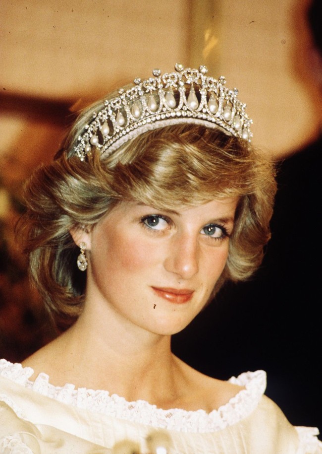 Những sự thật không ai ngờ về cuộc đời của Công nương Diana, bỏ học từ năm 16 tuổi vì học kém, từng làm bảo mẫu và giúp việc - Ảnh 20.