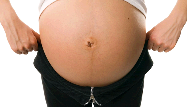 Thực hư việc uống sữa bà bầu sẽ làm mẹ dễ tăng cân, béo phì - Ảnh 2.