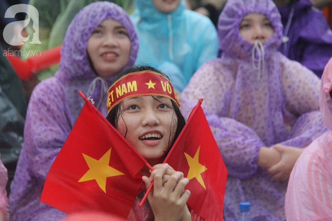 Thua UAE trên loạt luân lưu định mệnh, người hâm mộ vẫn dành những tình cảm tuyệt vời nhất cho Olympic Việt Nam - Ảnh 18.