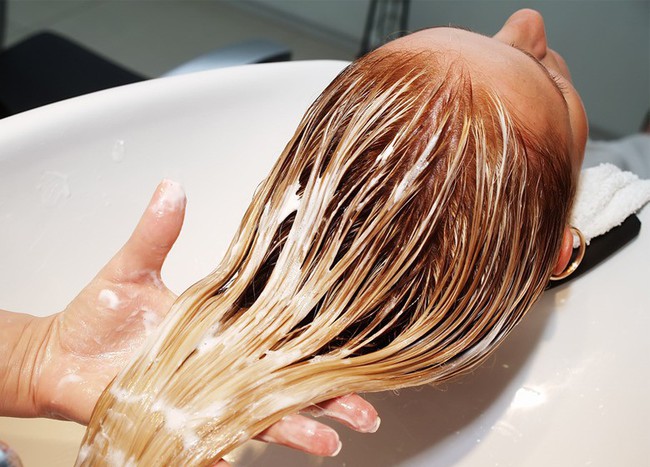 10 xu hướng làm đẹp kinh dị của người Hàn: dưỡng da bằng nhau thai, phẫu thuật xương sườn để đổi tướng - Ảnh 3. 10 xu hướng làm đẹp kinh dị của người Hàn: dưỡng da bằng nhau thai, phẫu thuật xương sườn để đổi tướng - Ảnh 3.