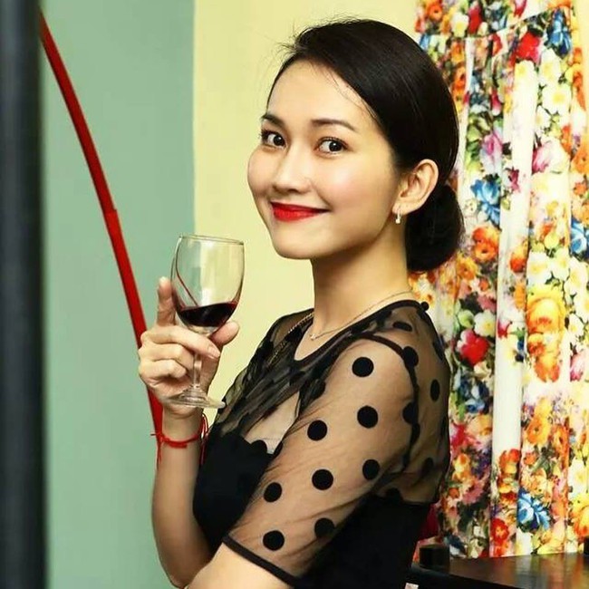 Soi nhất cử nhất động của sao Việt (10/9) - Ảnh 10.