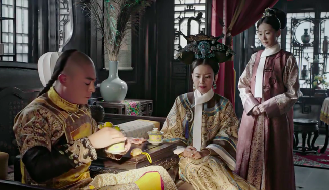 Làm dâu như Hoàng hậu - Đổng Khiết: Giả bộ nói cười, tặng quà chúc mừng nhưng đâm sau lưng mẹ chồng - Ảnh 5.